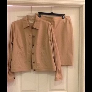 Jones New York Country casual skirt suit