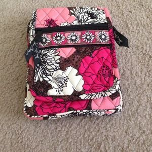 Vera Bradley mocha rouge hipster