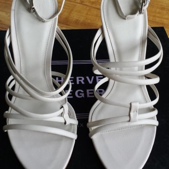 SOLD 🔰REDUCED🔰Herve Leger Sandals - Picture 2 of 4