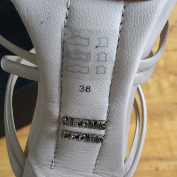 SOLD 🔰REDUCED🔰Herve Leger Sandals - Picture 4 of 4