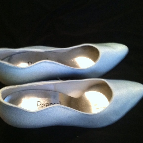 💙💙Shoes💙💙 - Picture 2 of 4