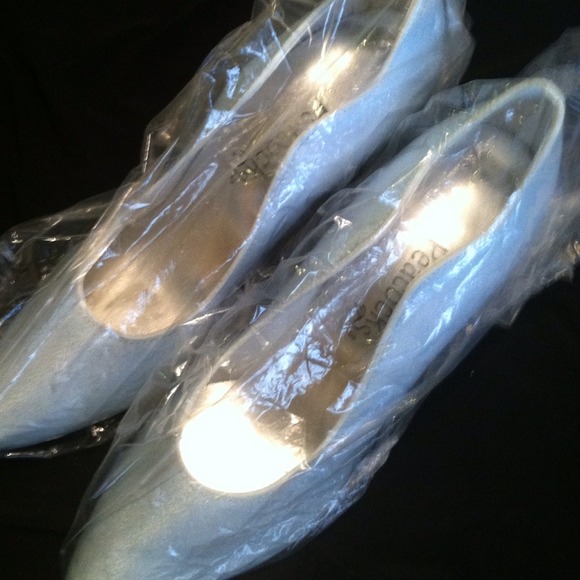 💙💙Shoes💙💙 - Picture 4 of 4