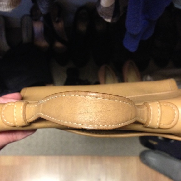 Vintage Coach Bag, beige/tan in color - Picture 3 of 4