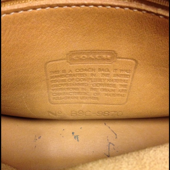 Vintage Coach Bag, beige/tan in color - Picture 4 of 4