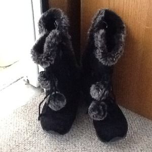 Black Pom Pom Boots