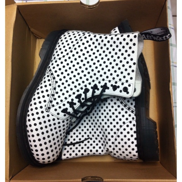 Pascal (polka dot) authentic dr.martens size 10 !