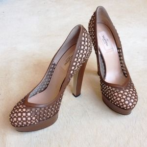 HP: Valentino Studded Leather Heels SALE!!!💥