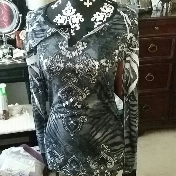 Day trip long sleeve tshirt - Picture 1 of 3