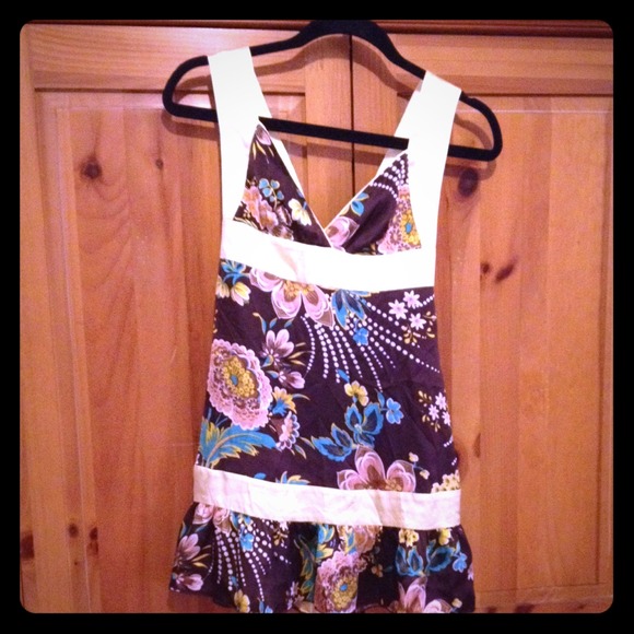 BRAND NEW XS BEBE RUFFLE HEM BAND DRESS - Picture 1 of 4