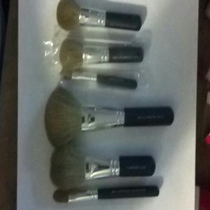 6 Bare Minerals Brushes