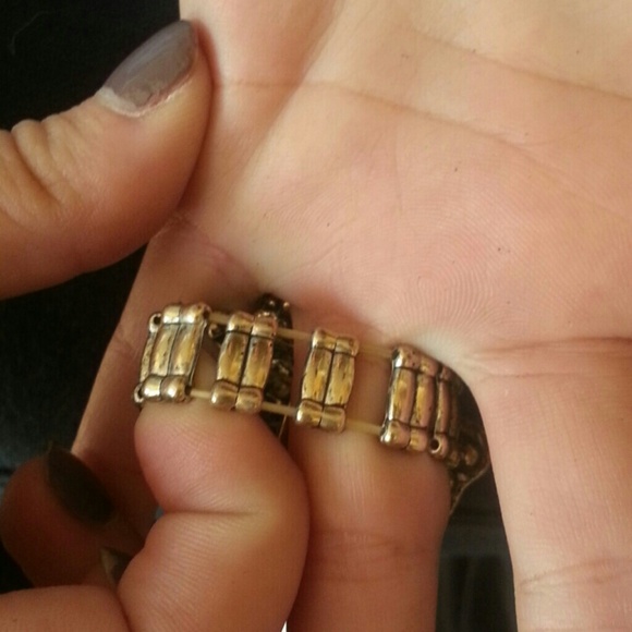 Ring - Picture 2 of 2