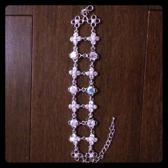 White Crystal's Bracelet