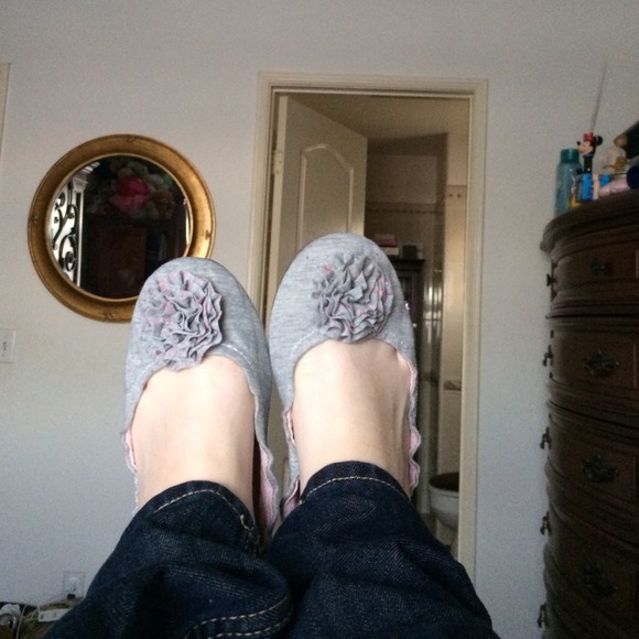 Cute gray flats