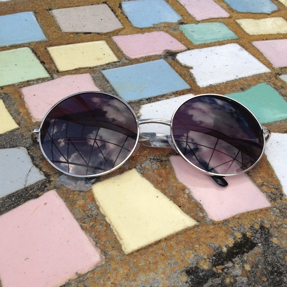 Retro style simple circle lens sunglasses
