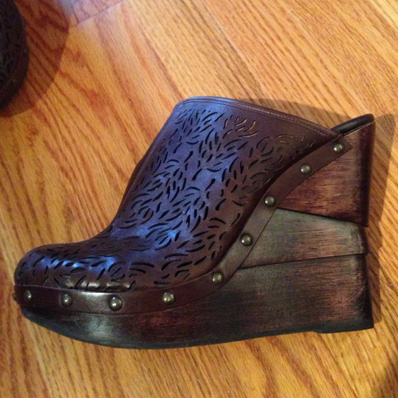 DVF Heels - Picture 2 of 4