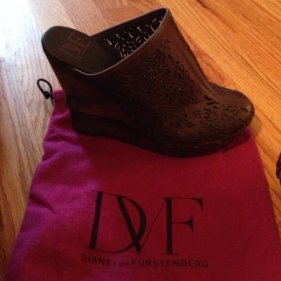 DVF Heels - Picture 3 of 4