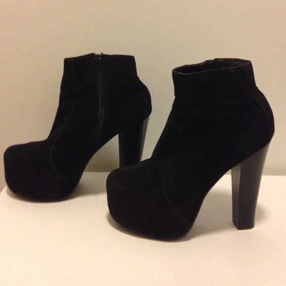 Boots - Jeffery Campbell style ❌REDUCED❌originally 45.