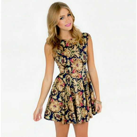 ❎❎BUNDLED❎❎Tobi Brocade Bodycon skater dress