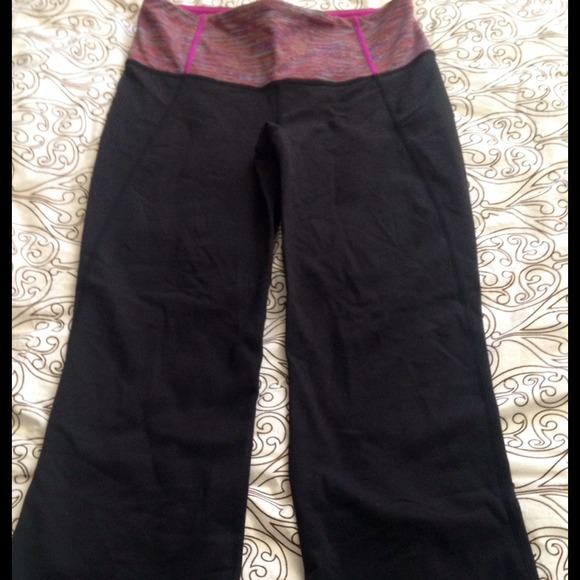 ✨RESERVED FOR @ananas Lulu lemon pants