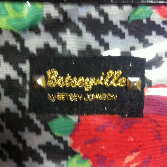 Bundled!! - Picture 4 of 4