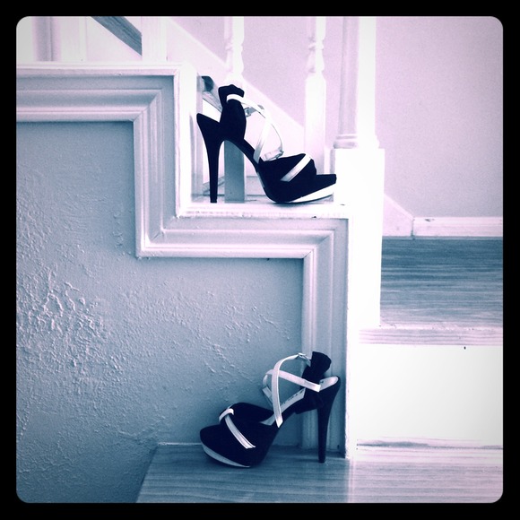 Shoes - SALE B&W Faux Suede & Leather Platform Sandals