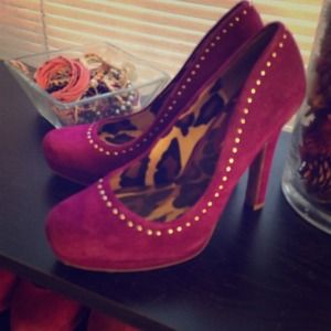 Jessica Simpson pumps