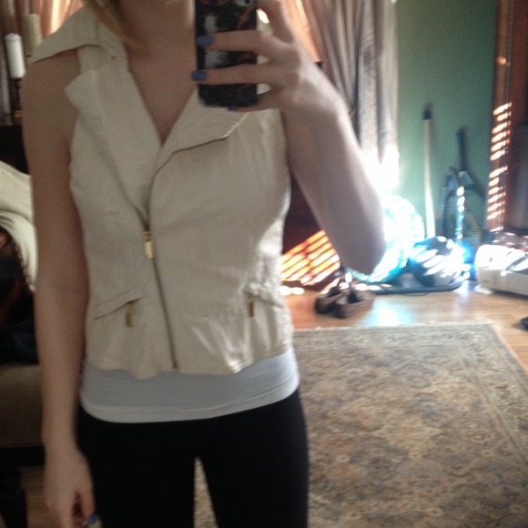 Bebe leather vest - Picture 3 of 3