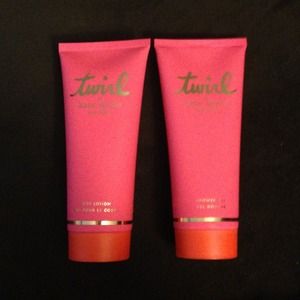 Twirl by Kate Spade Lotion & Shower Gel