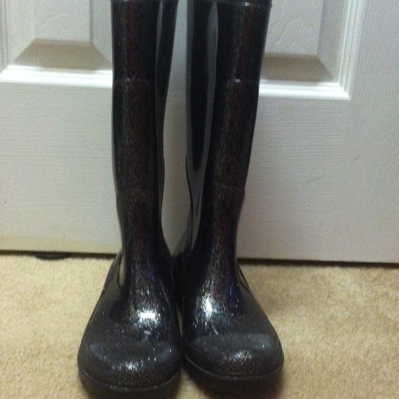 SOLD - Picture 2 of 3