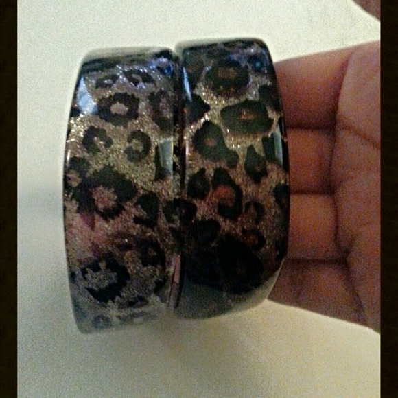 Animal Print Bangles - Picture 2 of 3