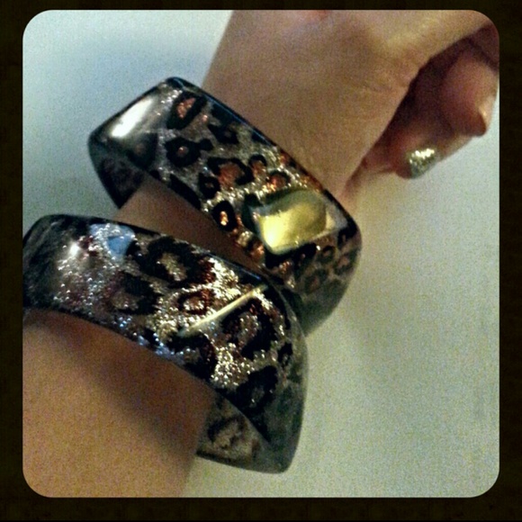 Animal Print Bangles - Picture 3 of 3