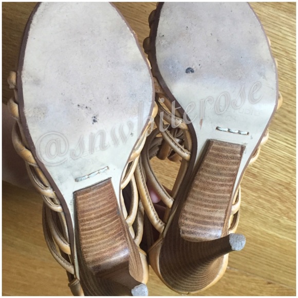 ⚡️Strappy Neutral Sandal - Picture 5 of 5