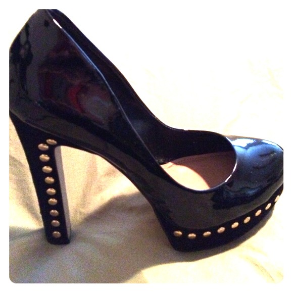 Patent leather & suede Vince Camuto heels