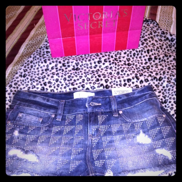 🎉SALE🎉🌟NWT🌟V.Secret💋PINK🌟 sz4
