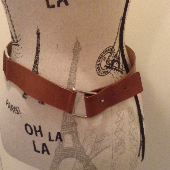 ❌BUNDLED❌ Leather cognac belt✨