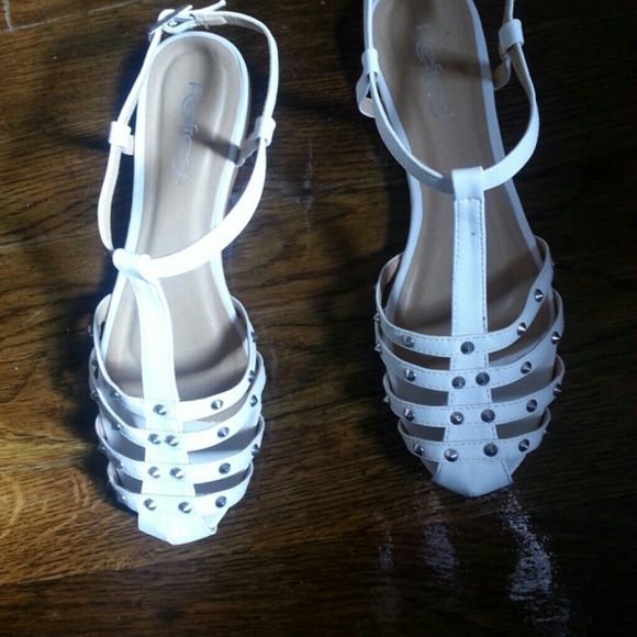 Traded - Picture 2 of 2