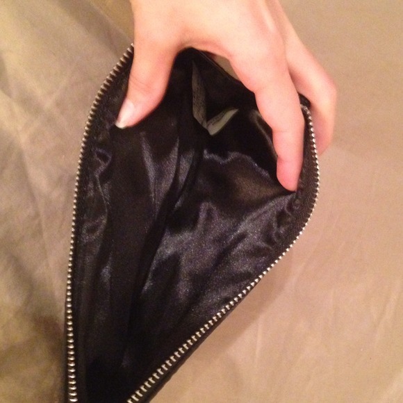 Victoria's Secret Sequined Clutch - Picture 2 of 4