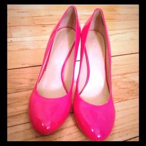 Pink Patent Leather Pumps - must sell!!