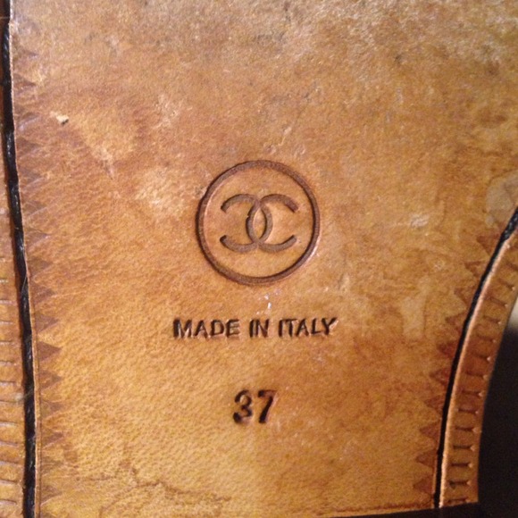 Tall brown coco Chanel riding boots - Picture 3 of 4