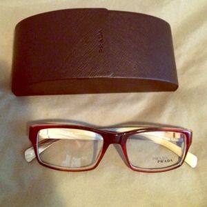 ⛔️⛔️NOT AVAILABLE Prada glasses. Decided to keep