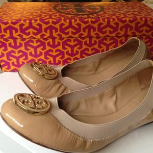 Tory Burch Shoes - 🔴SOLD🔴Popular Caroline Tory Burch Tory Burch Shoes - 🔴SOLD🔴Popular Caroline Tory Burch