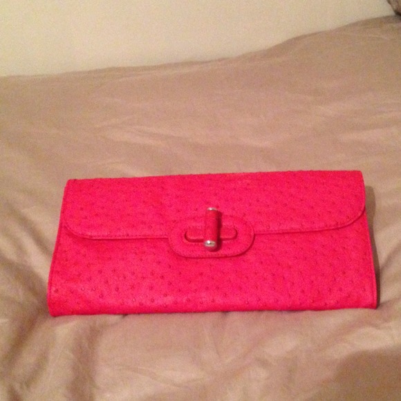 Red Clutch...NWOT - Picture 1 of 4