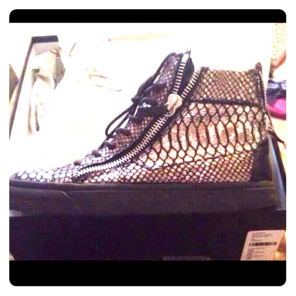 Giuseppe Zanotti High Top Python Sneakers - Picture 1 of 4
