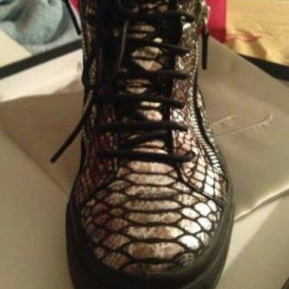 Giuseppe Zanotti High Top Python Sneakers - Picture 2 of 4
