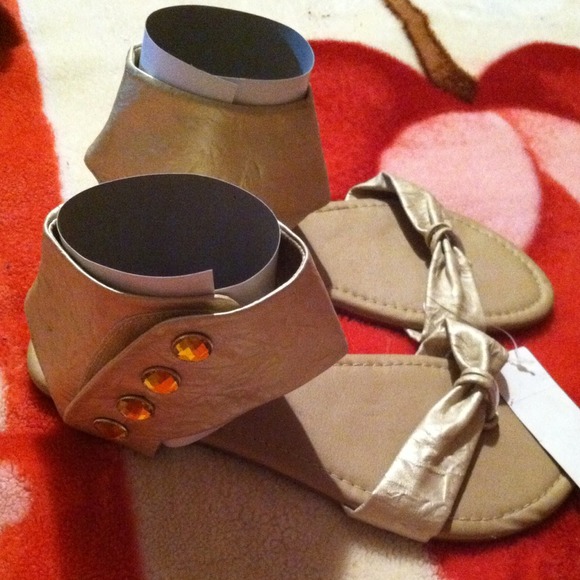 SOLD bundle - Picture 2 of 3