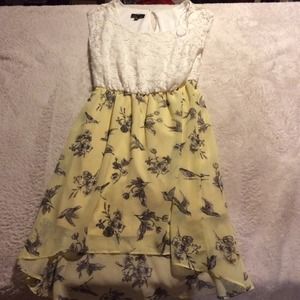 Large White IZ Byer Lace & Floral Print Dress NWOT