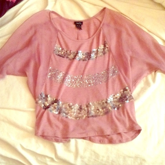 Pink sequin top with sheer sleeves - Picture 1 of 1