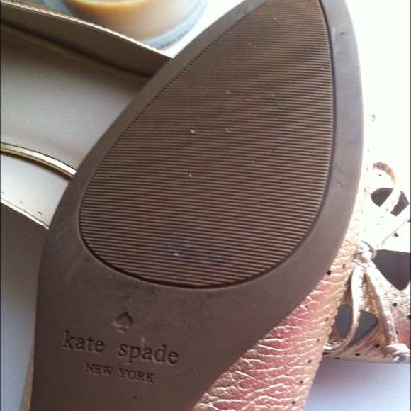 ❌S O L D❌Kate spade Gold Flats - Picture 4 of 4