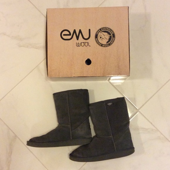 Emu winter wool boots - size 7