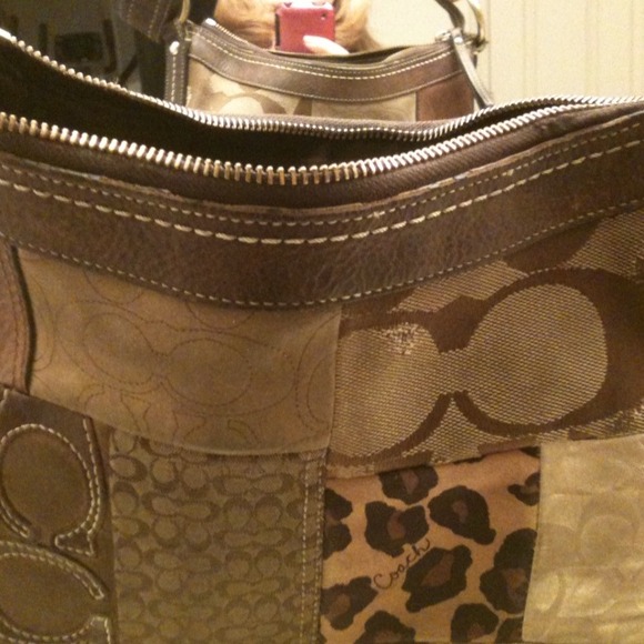 Authentic Coach purse - Picture 2 of 6